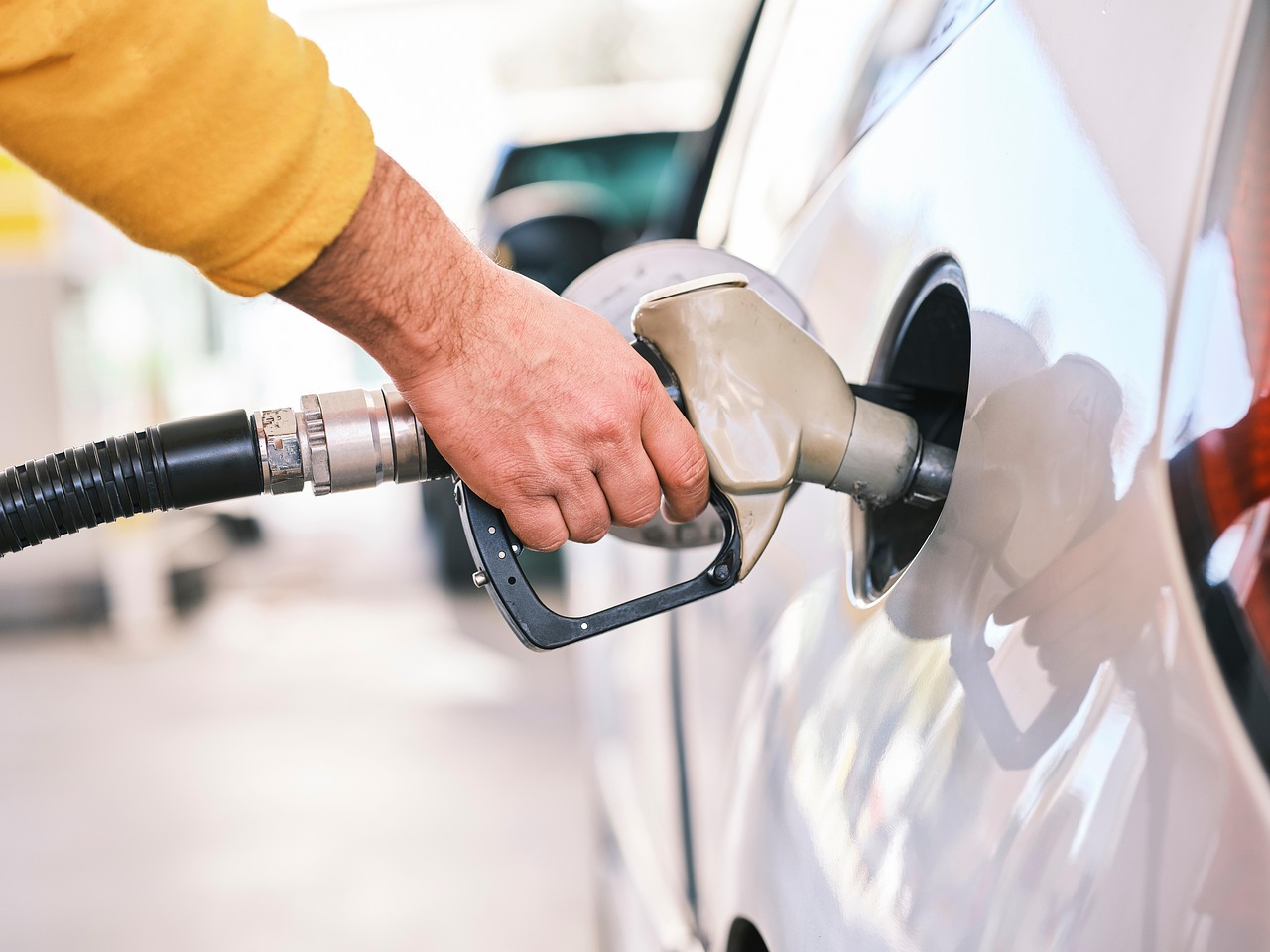 Benzine İndirim Geldi! İşte İstanbul, Ankara ve İzmir'de Güncel Akaryakıt Fiyatları
