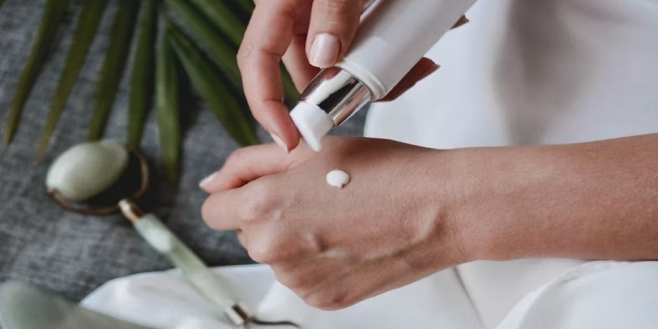 L'Oréal bünyesindeki CeraVe hakkında 'kanserojen madde' davası: Akne serisi mercek altında