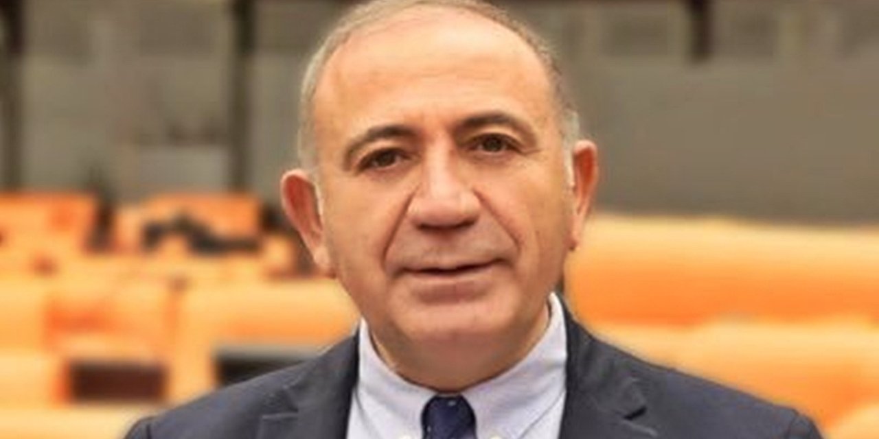 Mahkeme kararıyla CHP'ye atanmıştı: Gürsel Tekin 7 ilçe yönetimini görevden aldı