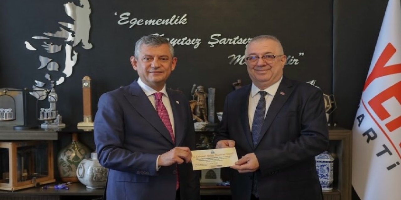 CHP'den istifa etmişti: Edremit Belediye Başkanı Ertaş ve 19 meclis üyesi YENİ Parti'ye katıldı