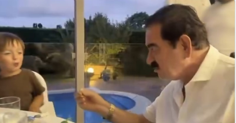 İbrahim Tatlıses torunu Ayel’i elleriyle besledi! O anları İdo paylaştı