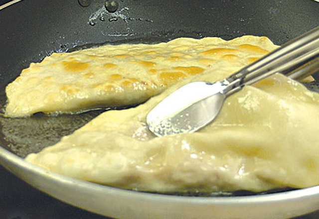 Enfes çiğ börek tarifi! Çiğ börek nasıl yapılır?