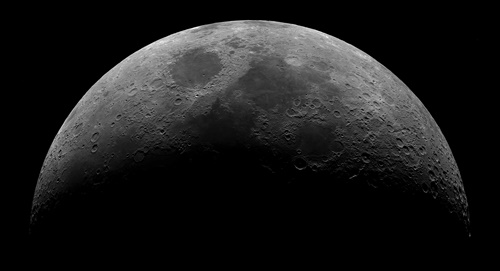 Bu da oldu! NASA Ay'ı gözden çıkardı!