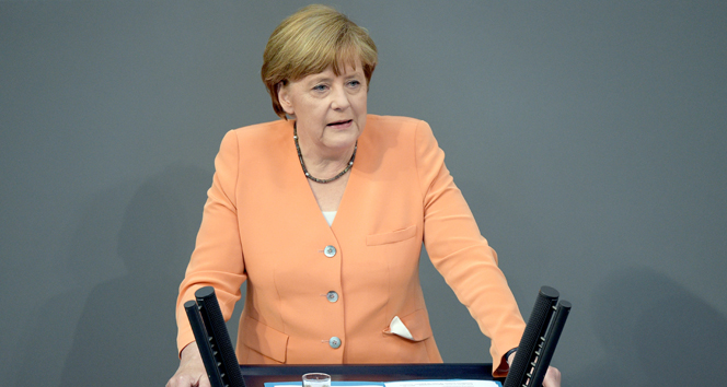 Time dergisi'nce Merkel yılın kişisi seçildi!