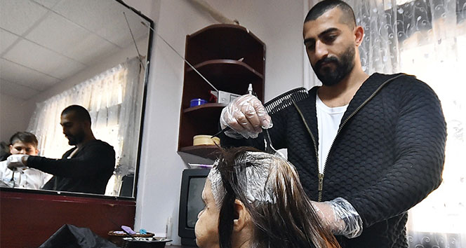 Kuaförün cezası, yaşlılara ödül oldu