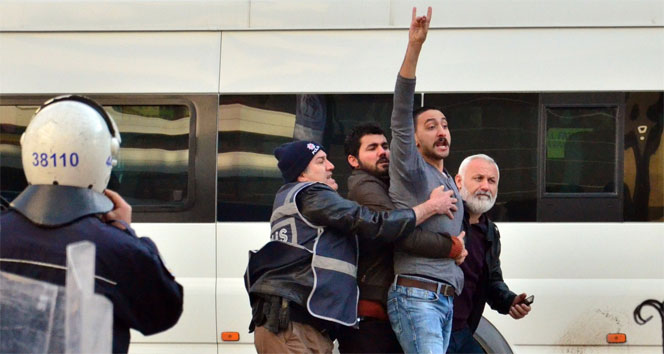 Malatya'da Ülkücülerle HDP'liler birbirine girdi