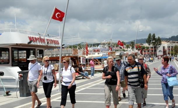 Türkiye'yi ziyaret eden yabancı sayısı azaldı