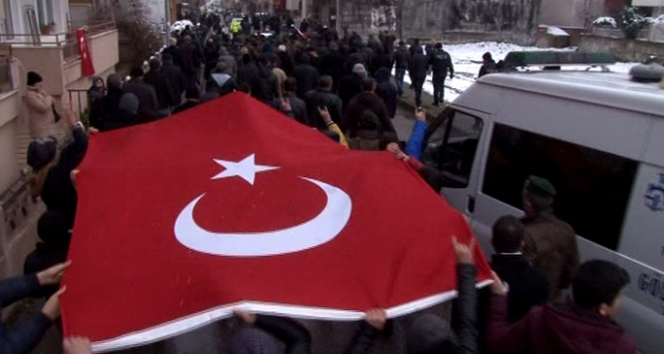 Şehidin cenazesini binler uğurladı