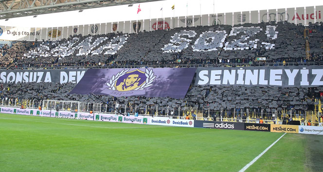 Kadıköy'de Arda'ya alkış, Volkan'a tepki
