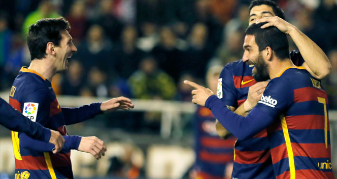 Arda Turan Barcelona’da ilk golünü attı