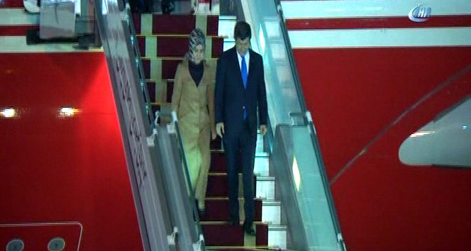 Davutoğlu İran’da resmi törenle karşılandı