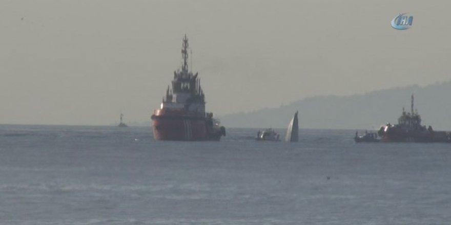İstanbul Boğazı'nda Sahil Güvenlik botu ile gemi çarpıştı