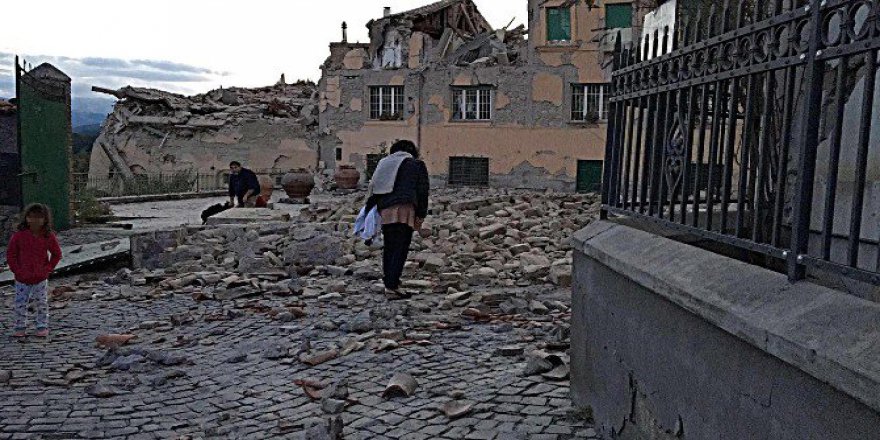 İtalya Depreminden görüntüler