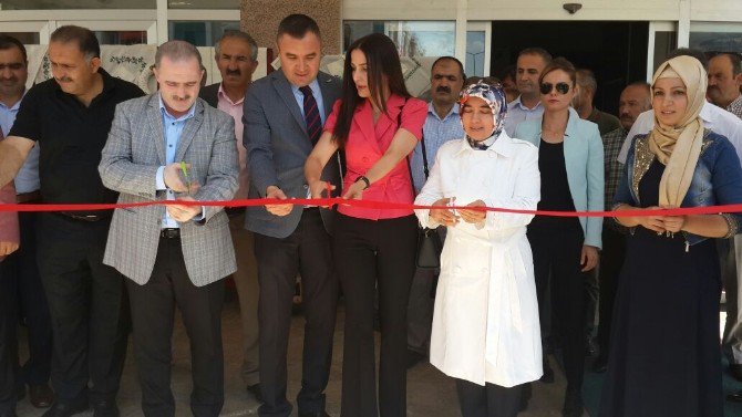 Tuşba Adem’den Van'da Yılsonu Sergisi