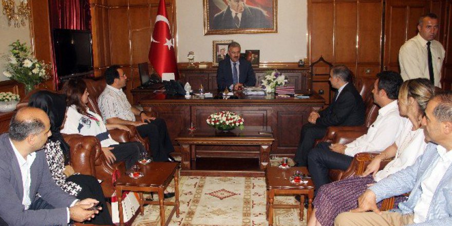 Ak Parti İzmir'den Erol Ayyıldız’a Teşekkür Ziyareti