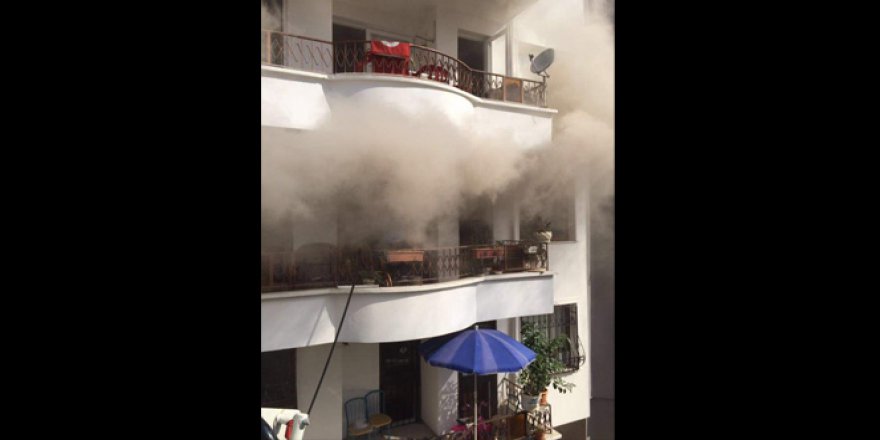 Mersin'de ocakta unutulan yemek yangına neden oldu!