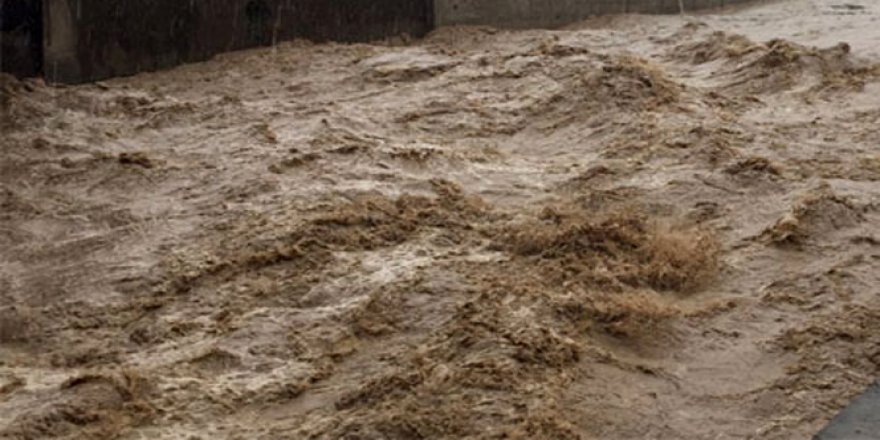 Trabzon, Beşikdüzü’nde sel: 2 ölü