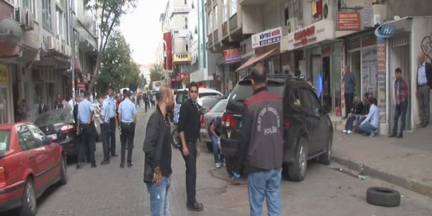 Güngören'de dayı-yeğeni sokak ortasında vurdular
