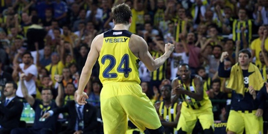Fenerbahçe 77-69 Anadolu Efes