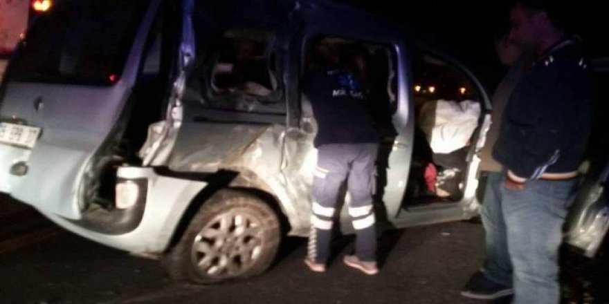 Denizli, Sarayköy'de Zincirleme Kazası: 2 Ölü, 3 Yaralı