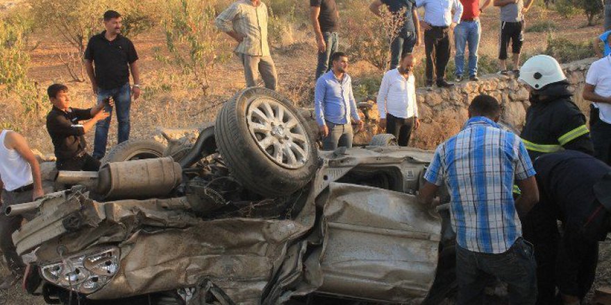 Mardin, Artuklu'da Trafik Kazası: 1 Ölü, 1 Ağır Yaralı