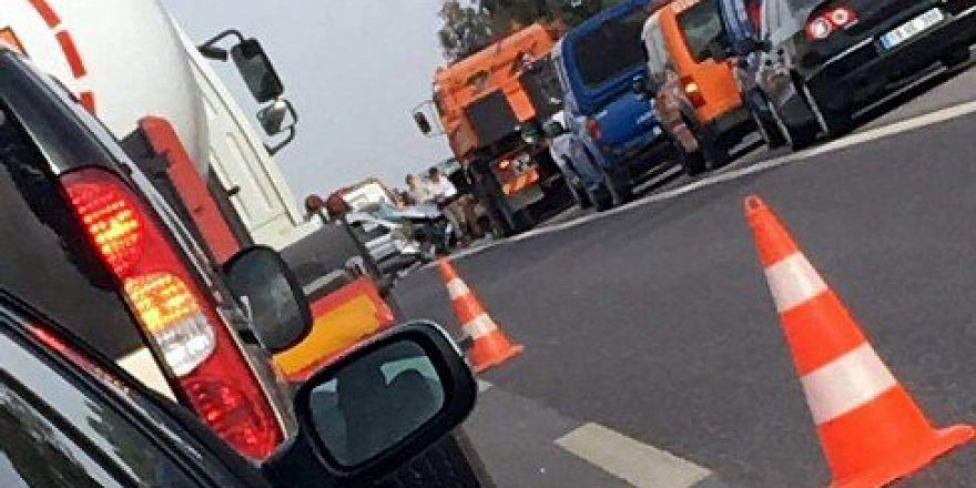 Aydın-İzmir Otoyolunda Trafik Kazası: 1 Ölü, 2 Yaralı