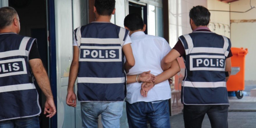 Van, Çaldıran Belediye Eş Başkanı Atabay aranıyor!