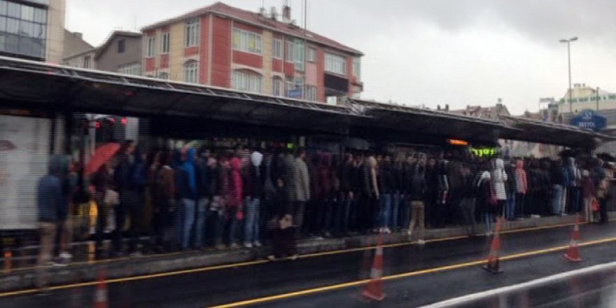 İstanbul Trafiği Durma Noktasına geldi!