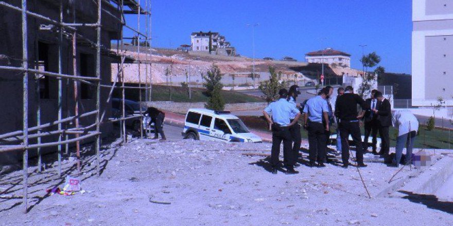 Gaziantep'te 17 Yaşındaki Genç 7’nci Kattan Atlayarak İntihar Etti