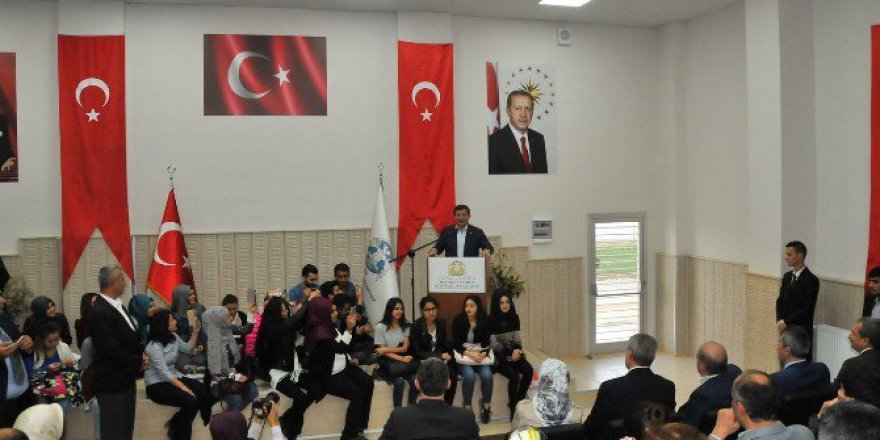 Ahmet Davutoğlu: ''Bu Ülkenin Geleceğine Saldırdı"
