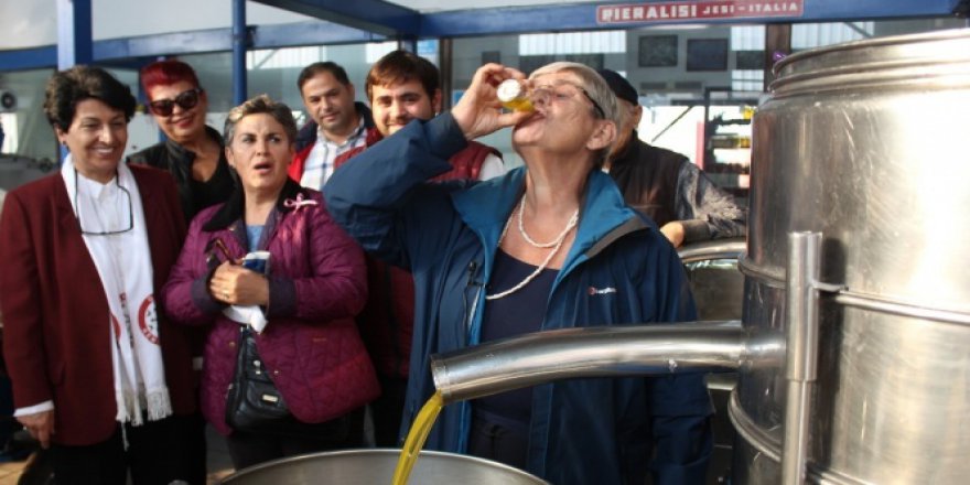 Bursa'da Canan Karatay Zeytinyağı içince...