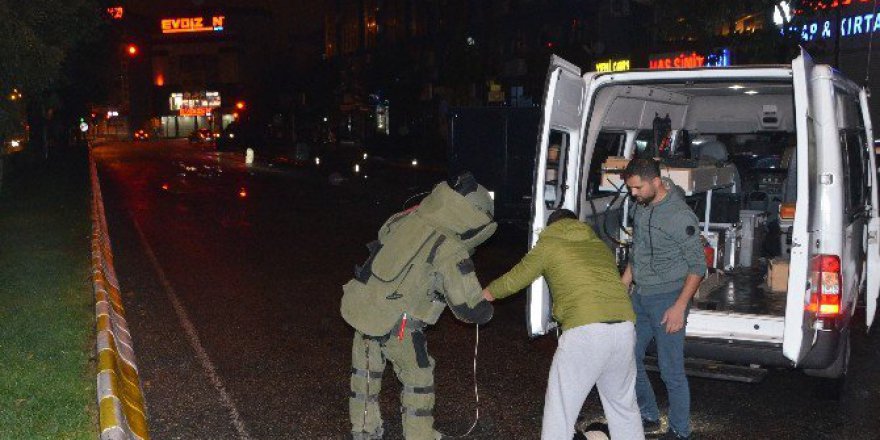Batman’da Bir İş Merkezi Önündeki Çuvallar Polisi Alarma Geçirdi