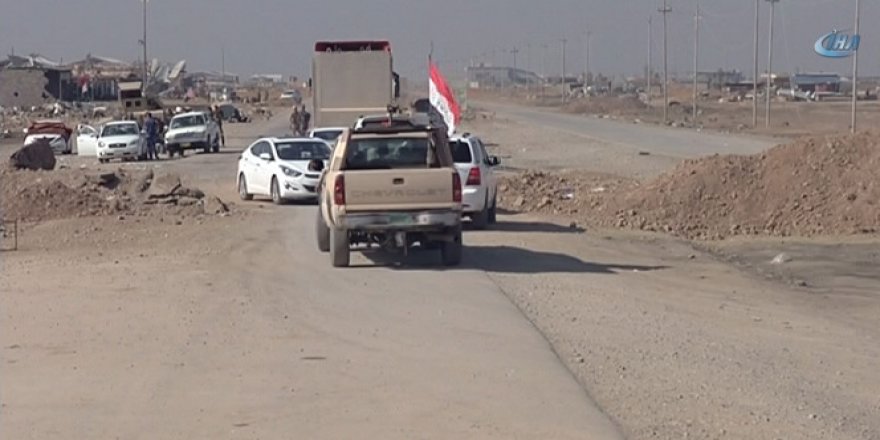 Irak ordusunun kente girmesinin ardından Musul’dan kaçanlar Bartella’ya gidiyor