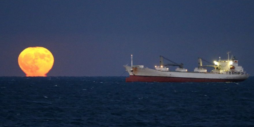 İşte Süper Ay Dünyada Böyle Görüntülendi