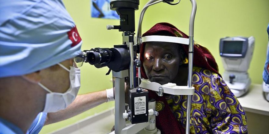 İHH sayesinde Binlerce Afrikalı ışığa kavuştu