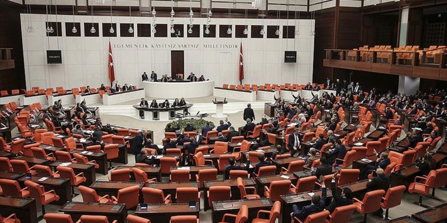 Meclis Bin 376 Saat Mesai Yaptı, 112 Yasa Çıkardı