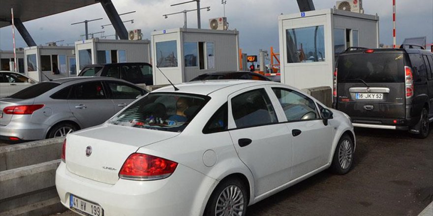 Osmangazi Köprüsü'nde 'İndirim' Yoğunluğu sürüyor