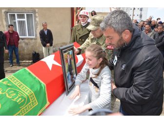 Ölü Bulunan Güvenlik Korucusu Toprağa Verildi