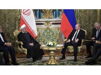 Putin Ve Ruhani Moskova'da Görüştü