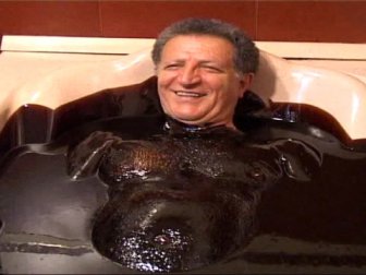 Azerbaycan’da Ham Petrol Şifa saçıyor