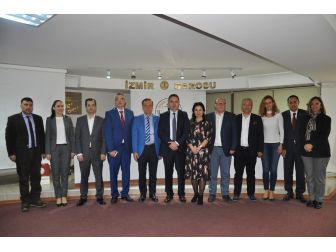 İzmir Barosundan ’Hayvan Hakları’ Paneli
