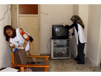 Mersin’de Yaşlıların Evi Belediye Ekiplerince Temizleniyor