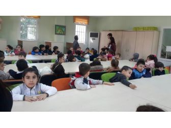 Milaslı Miniklerden Kütüphane Ziyareti