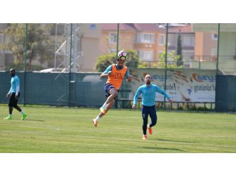 Alanyaspor, Kasımpaşa Mesaisini Sürdürdü