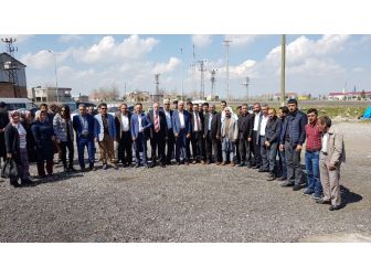 Gezer, Köy Köy Dolaşarak Yeni Hükümet Sistemini Anlatıyor