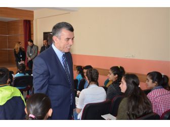 Edremit’te 23 Bin Öğrenci Kitap İle Buluşuyor