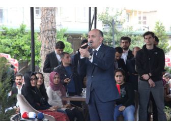 Çalışma Ve Sosyal Güvenlik Bakanı Müezzinoğlu Gençlerle Bir Araya Geldi