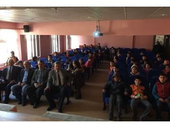 Adilcevaz’da Öğrencilere Trafik Eğitim