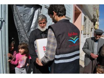 Suriyelilere İyider’in Hazırladığı Yardım Kolileri Dağıtıldı