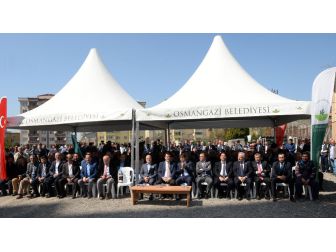 Osmangazi’den Gençlerin Eğitimine Destek